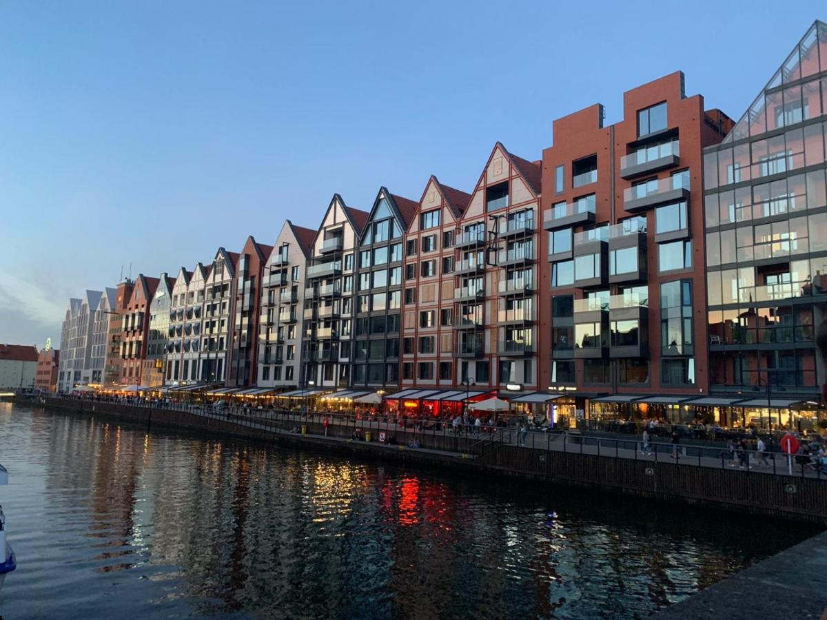 Baltic Riviera Apartments - Luxurious Apartment With Patio And River View 그단스크 외부 사진